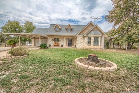 141 County Road 7725 Natalia TX 78059