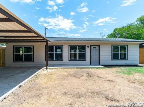 114 Winewood Drive San Antonio TX 78213