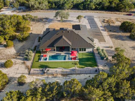 1709 Paradise Parkway Canyon Lake TX 78133