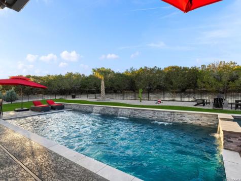 1709 Paradise Parkway Canyon Lake TX 78133