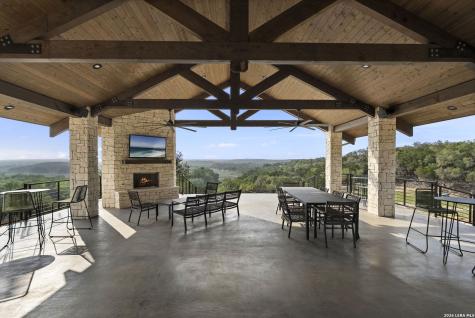 1709 Paradise Parkway Canyon Lake TX 78133