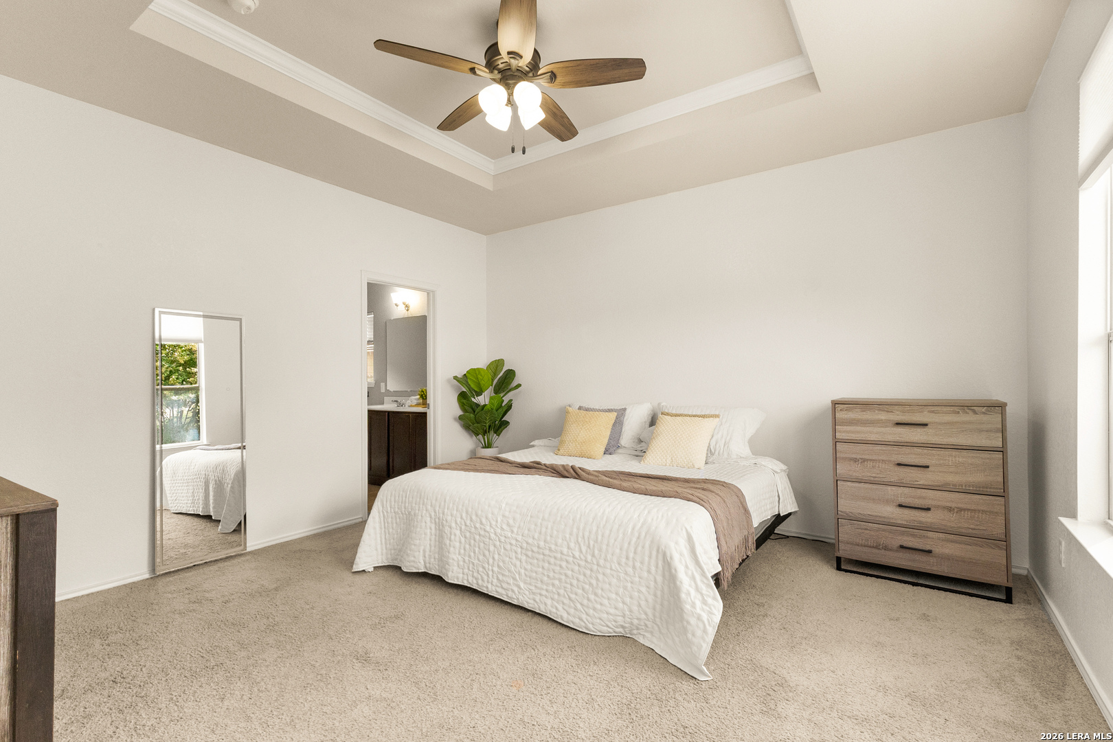 7402 Derby Vista Selma TX 78154