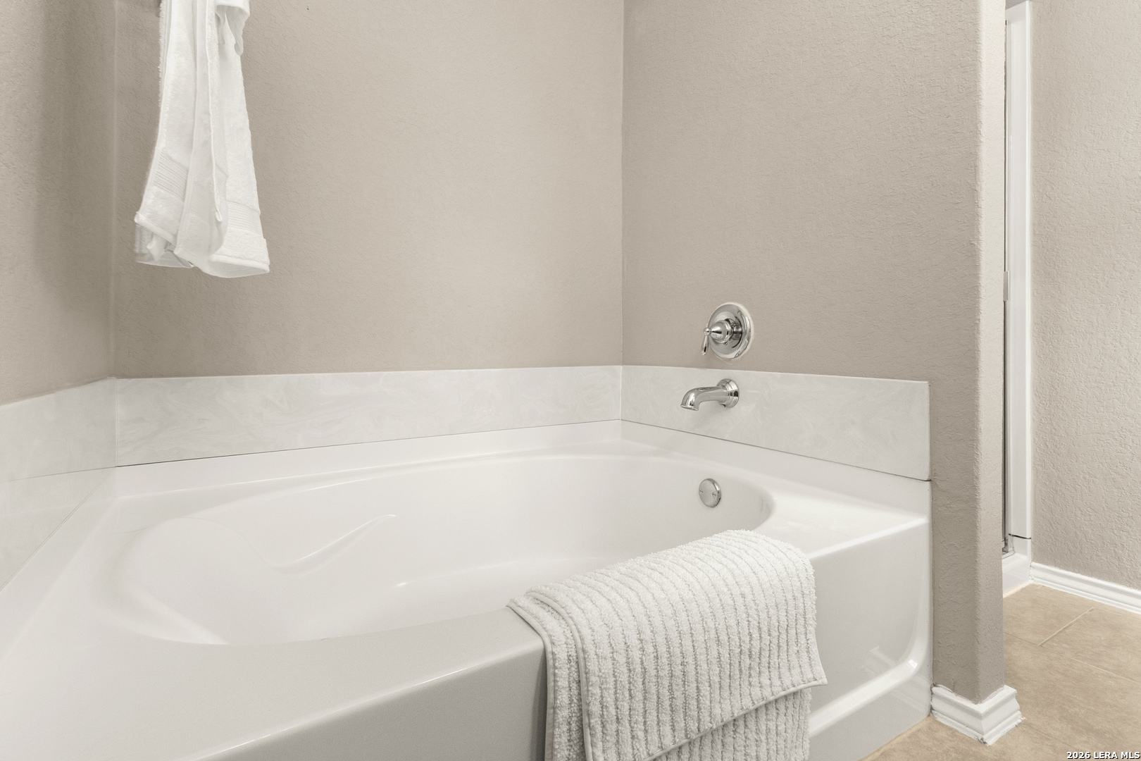 7402 Derby Vista Selma TX 78154