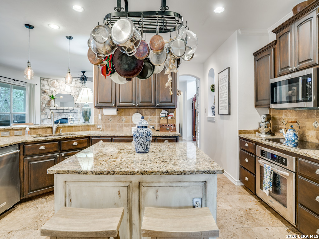 41 Inwood Heights Drive N San Antonio TX 78248