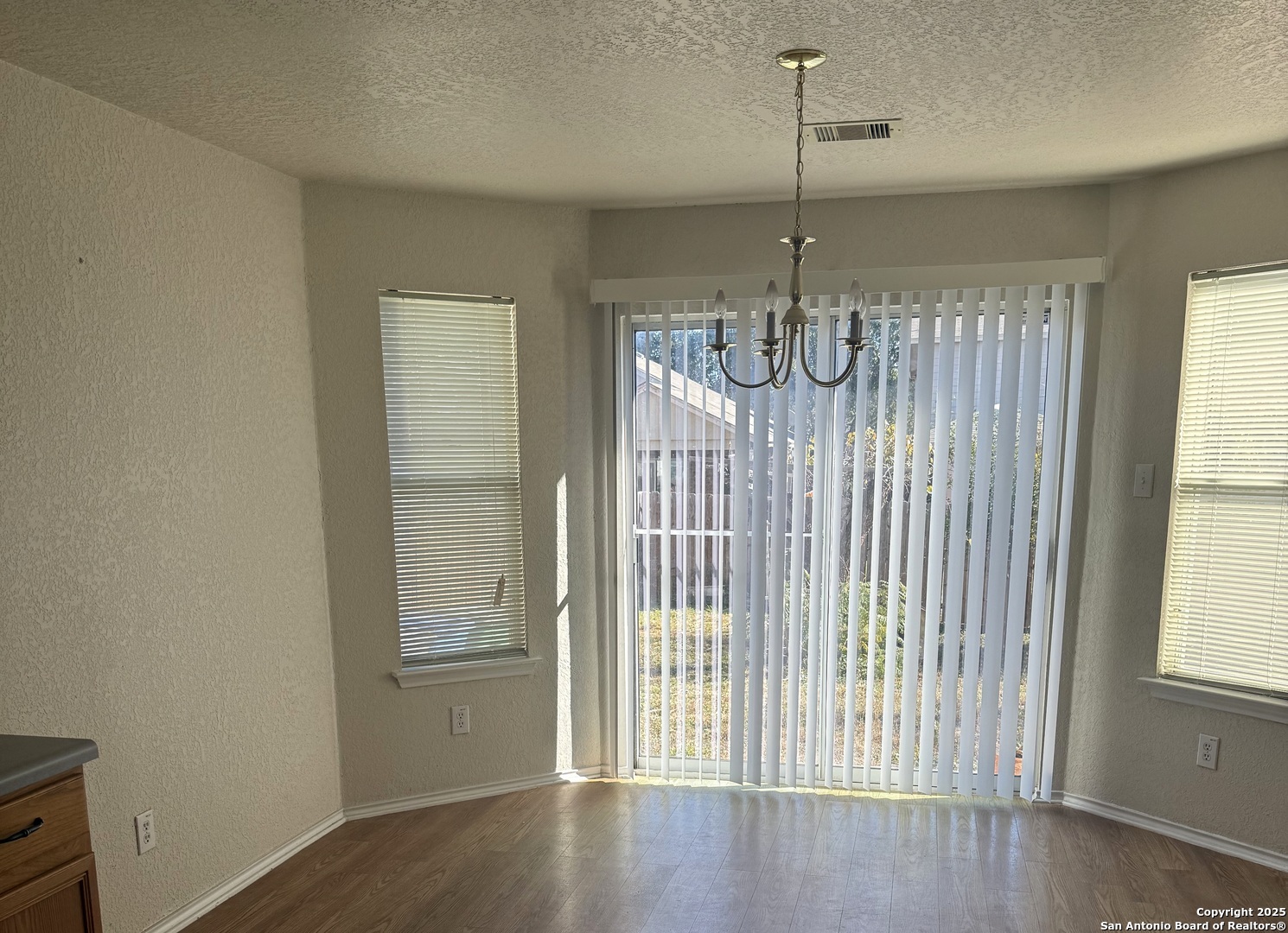 1230 Range Field San Antonio TX 78245