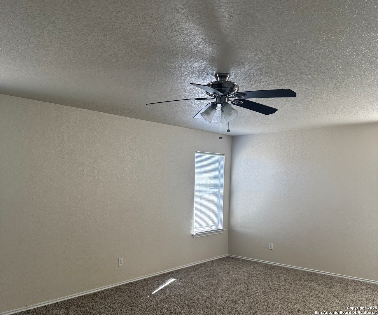 1230 Range Field San Antonio TX 78245