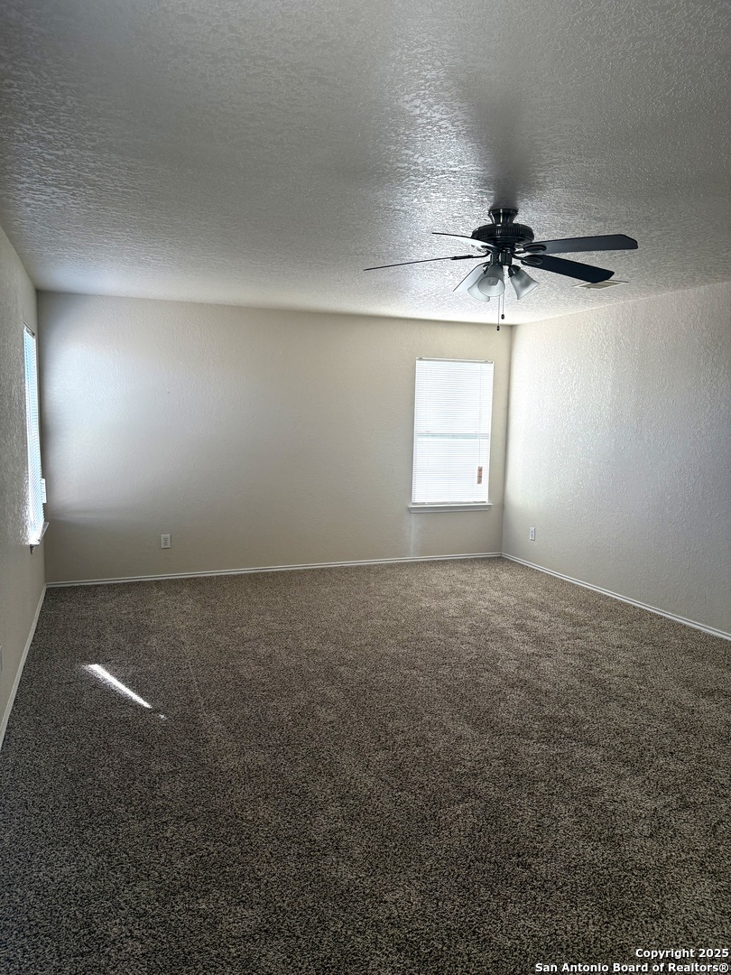 1230 Range Field San Antonio TX 78245