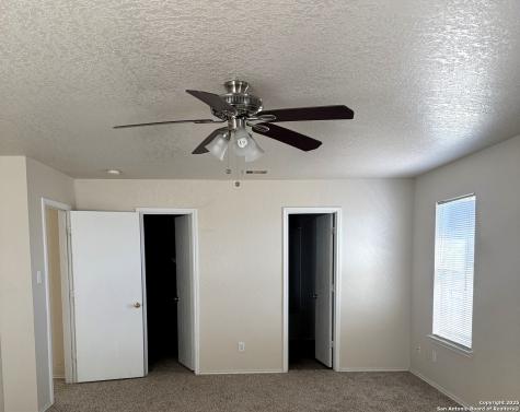 1230 Range Field San Antonio TX 78245