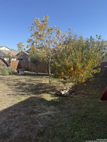 1230 Range Field San Antonio TX 78245
