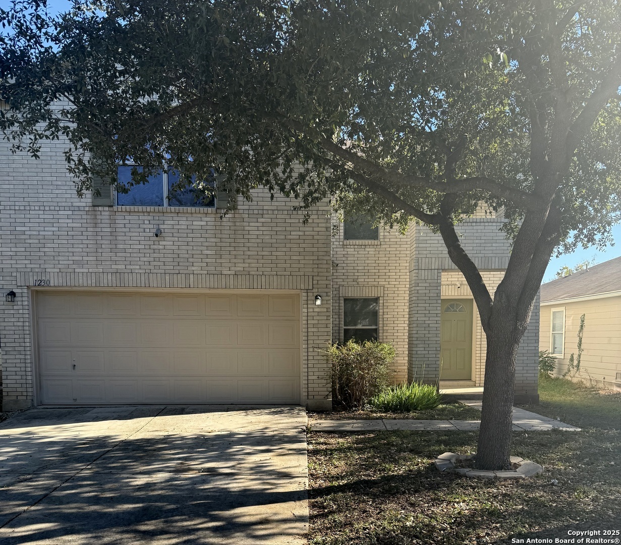 1230 Range Field San Antonio TX 78245