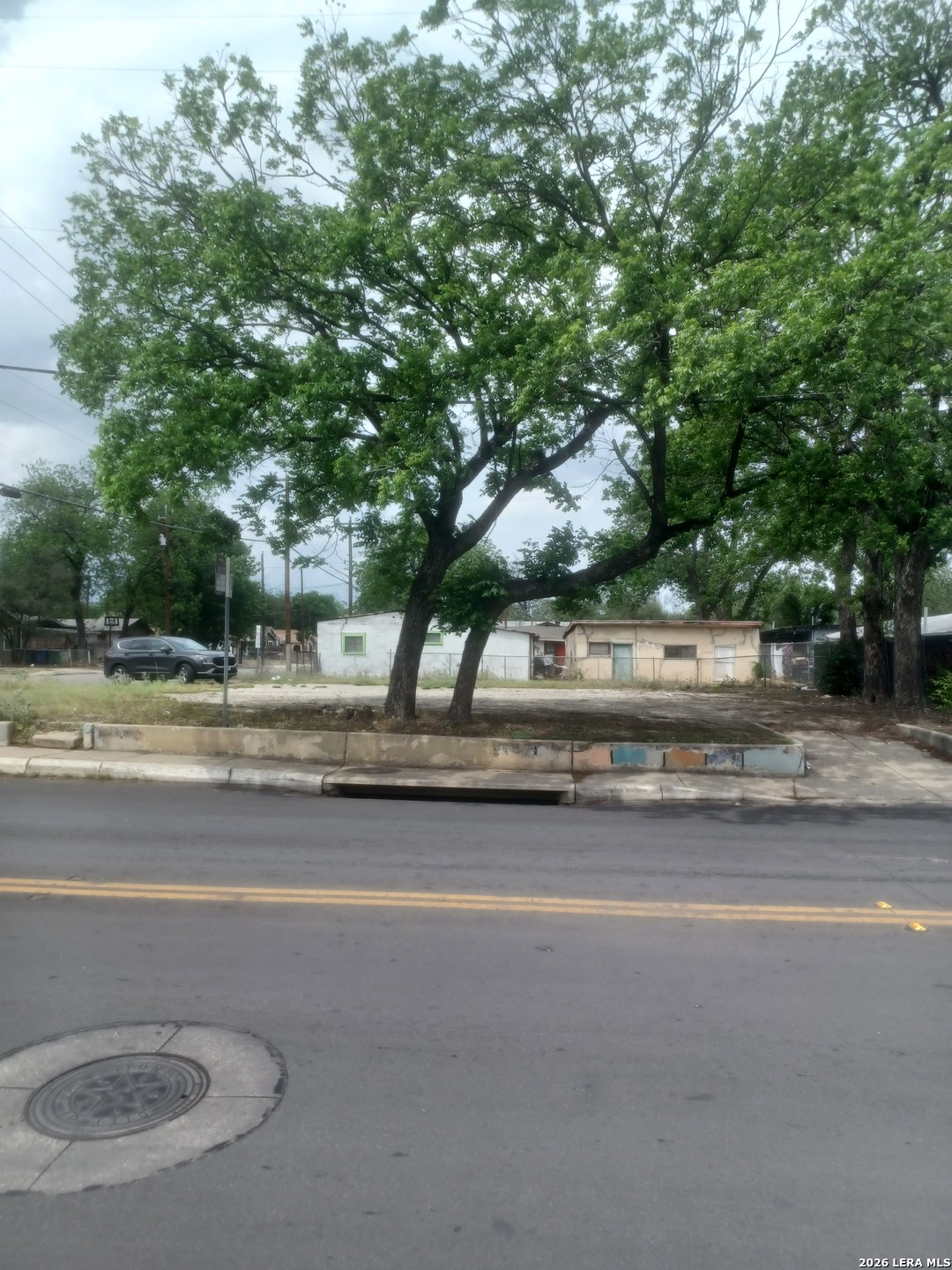 1537 Saltillo San Antonio TX 78207