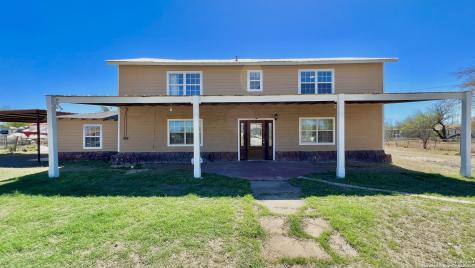 402 E Nueces Street Crystal City TX 78839