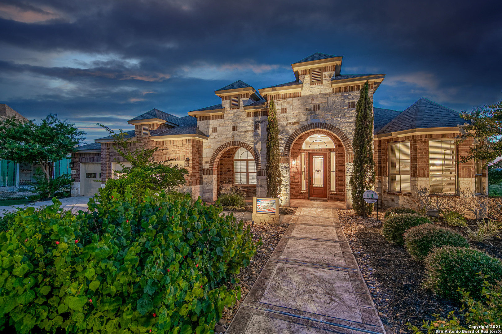 229 Englewood Lane Castroville TX 78009
