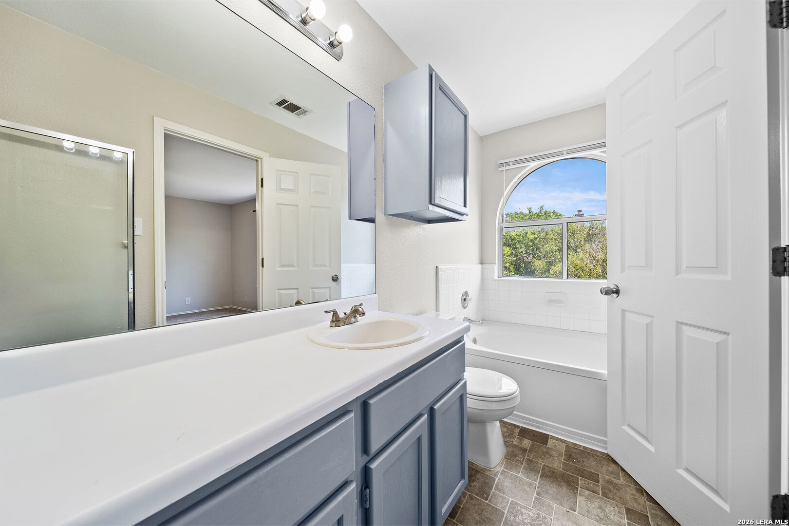 1302 Bobcat Pass San Antonio TX 78251