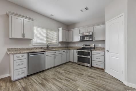 15042 Stonetower San Antonio TX 78248