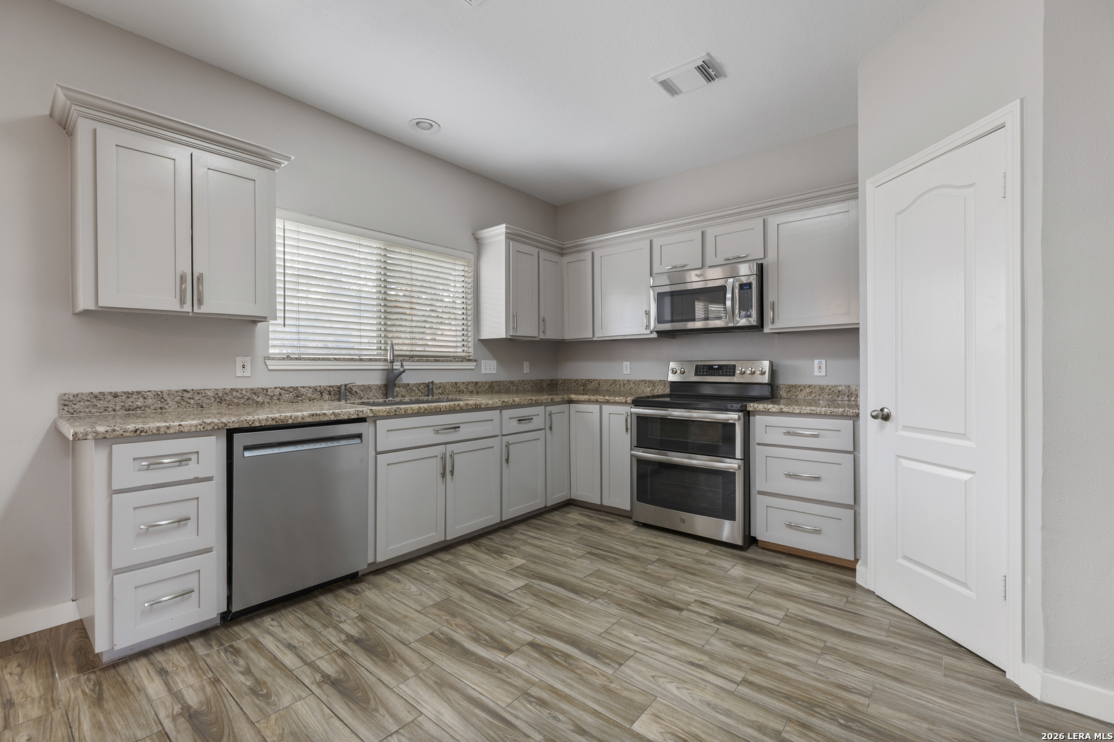 15042 Stonetower San Antonio TX 78248