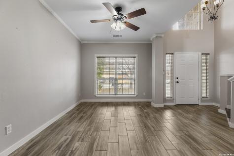 15042 Stonetower San Antonio TX 78248