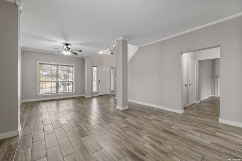 15042 Stonetower San Antonio TX 78248