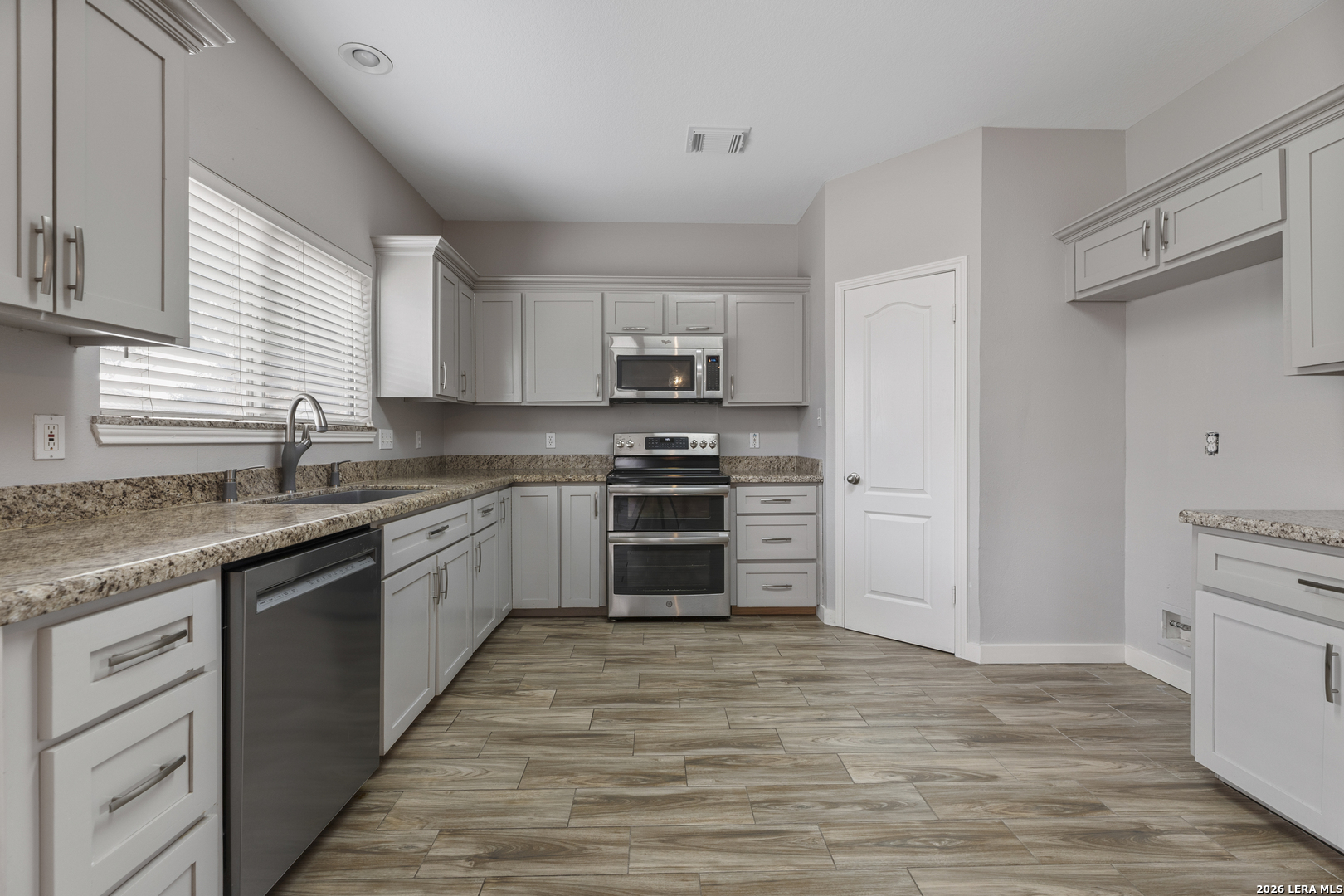 15042 Stonetower San Antonio TX 78248