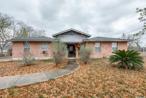 1551 W Villaret San Antonio TX 78224