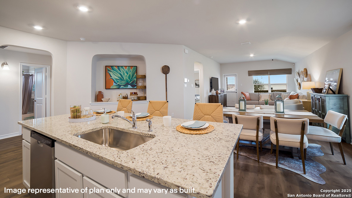 136 Ivy Way Mico TX 78056
