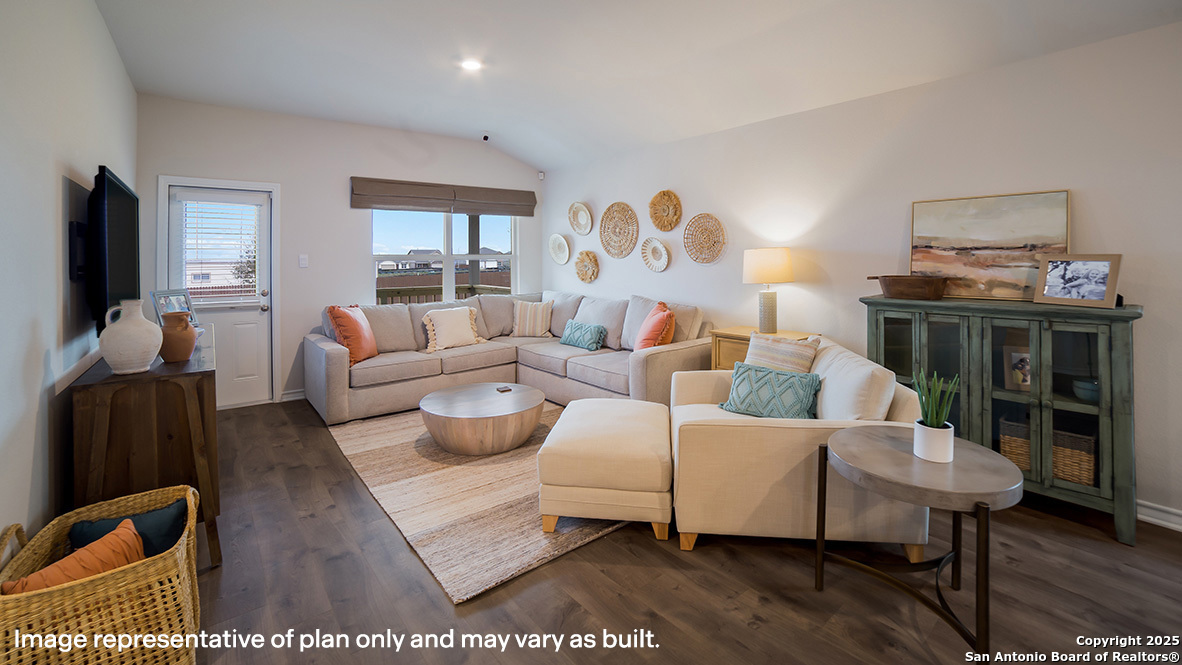 136 Ivy Way Mico TX 78056