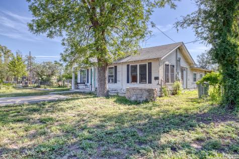 806 S Park Street Uvalde TX 78801