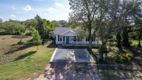 806 S Park Street Uvalde TX 78801