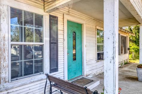 806 S Park Street Uvalde TX 78801