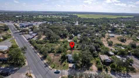 806 S Park Street Uvalde TX 78801