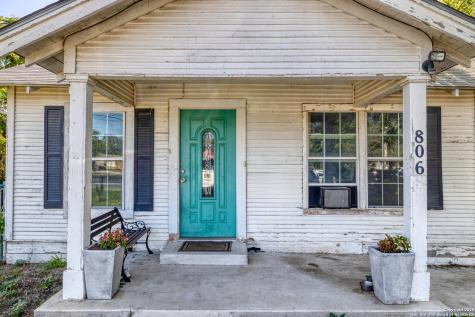 806 S Park Street Uvalde TX 78801