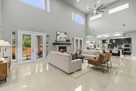 428 Rittiman Road Terrell Hills TX 78209