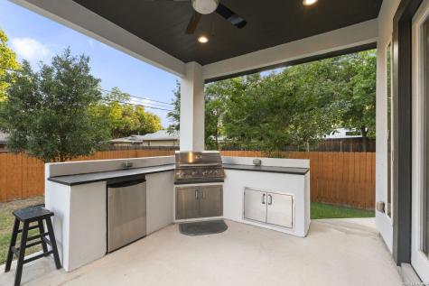 428 Rittiman Road Terrell Hills TX 78209