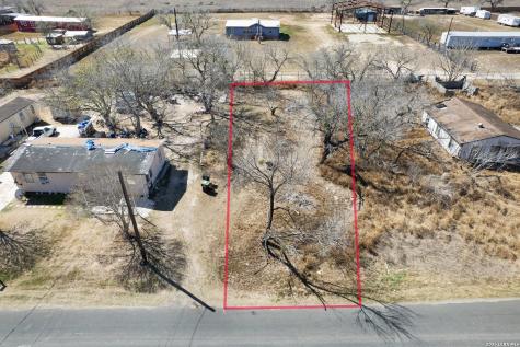 18829 Lagloria Road Elmendorf TX 78112