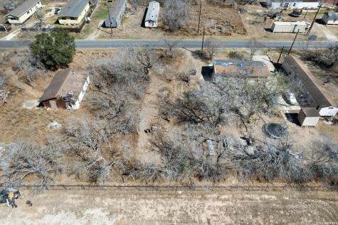 18829 Lagloria Road Elmendorf TX 78112