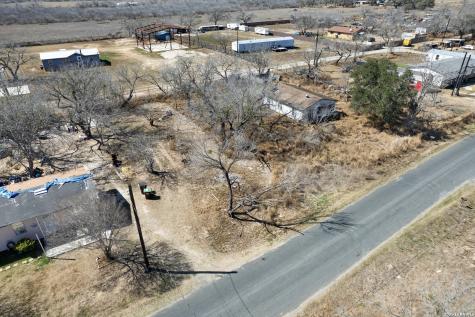 18829 Lagloria Road Elmendorf TX 78112