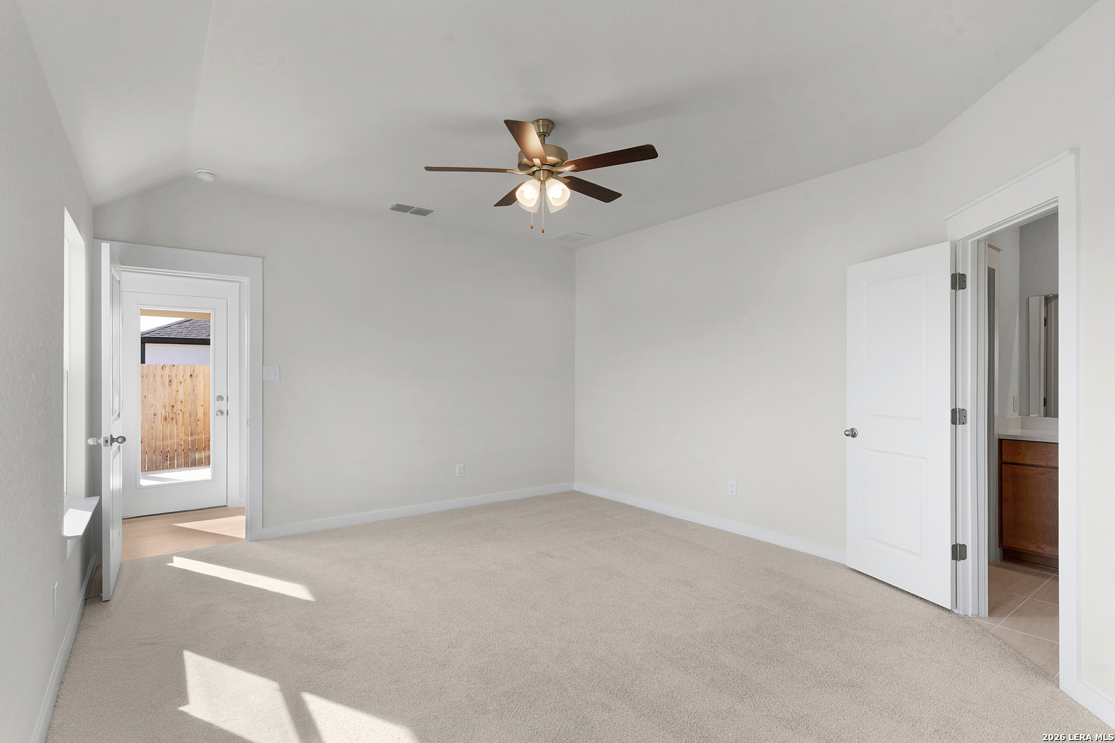 140 Laurel Hike San Antonio TX 78253
