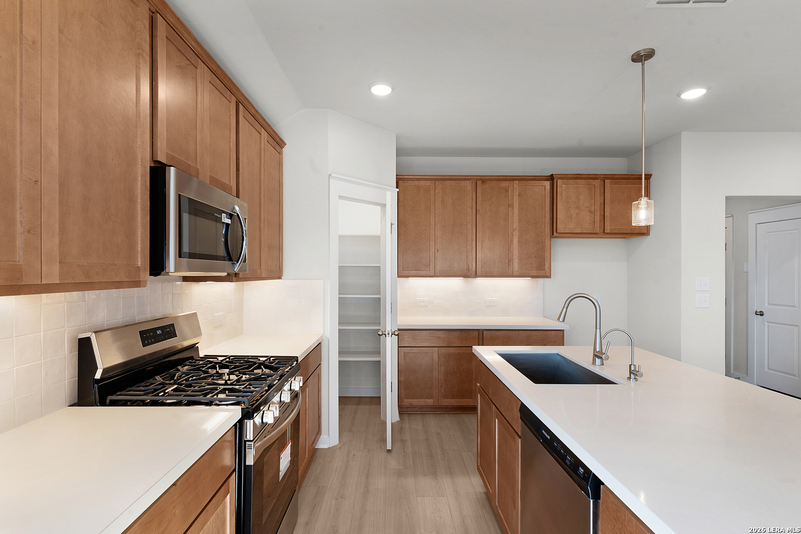 140 Laurel Hike San Antonio TX 78253
