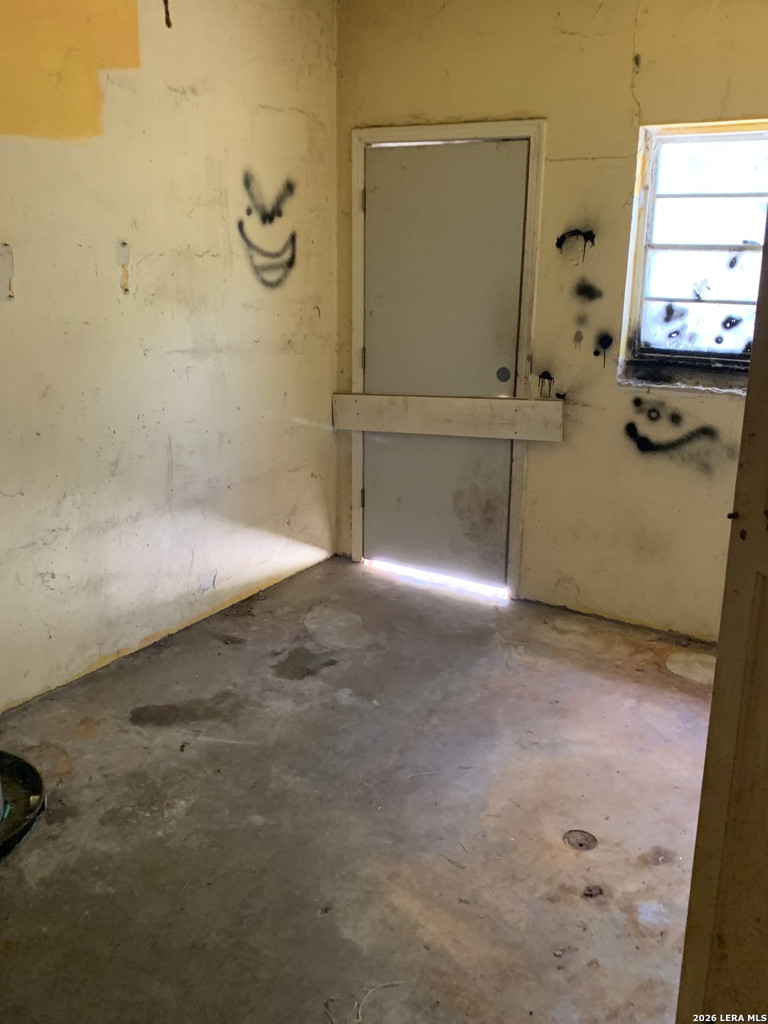 103 S 12th Carrizo Springs TX 78834