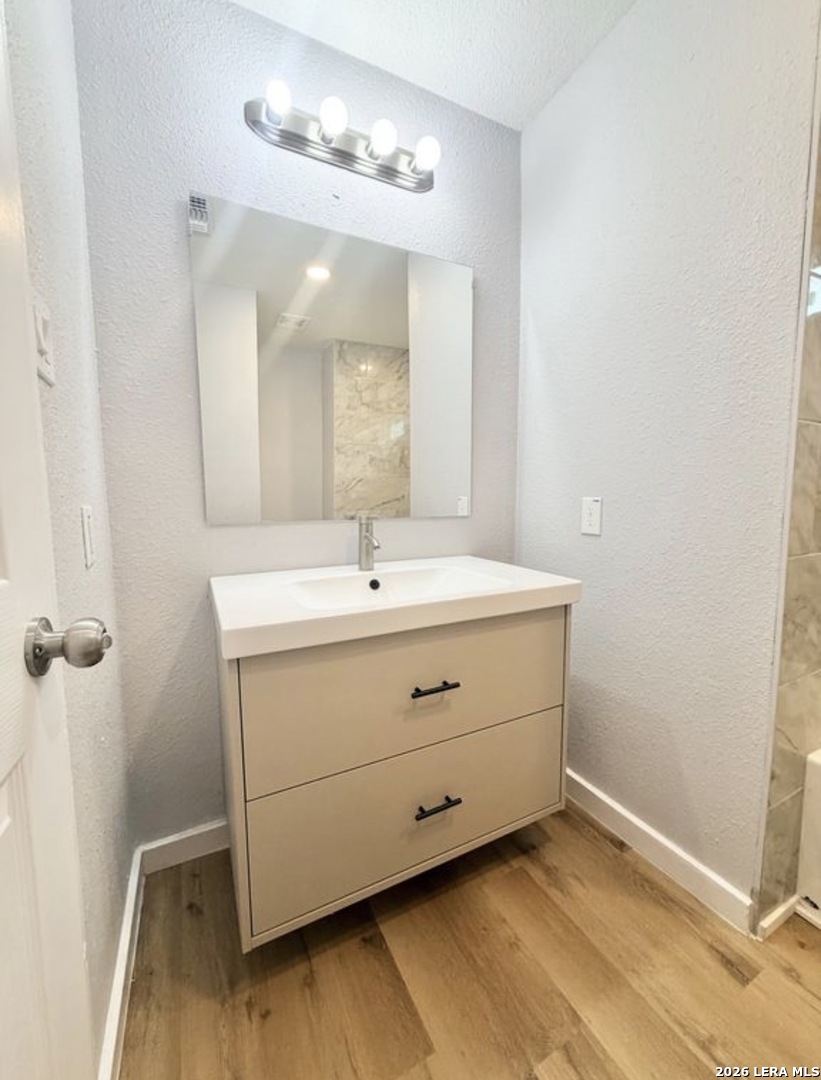 1126 W Lullwood San Antonio TX 78201