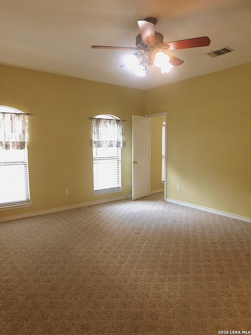 110 Hunters Glen Floresville TX 78114