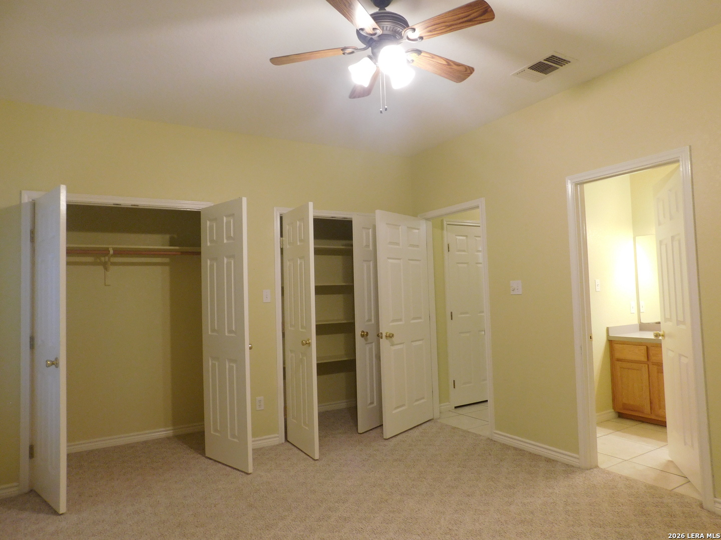 110 Hunters Glen Floresville TX 78114