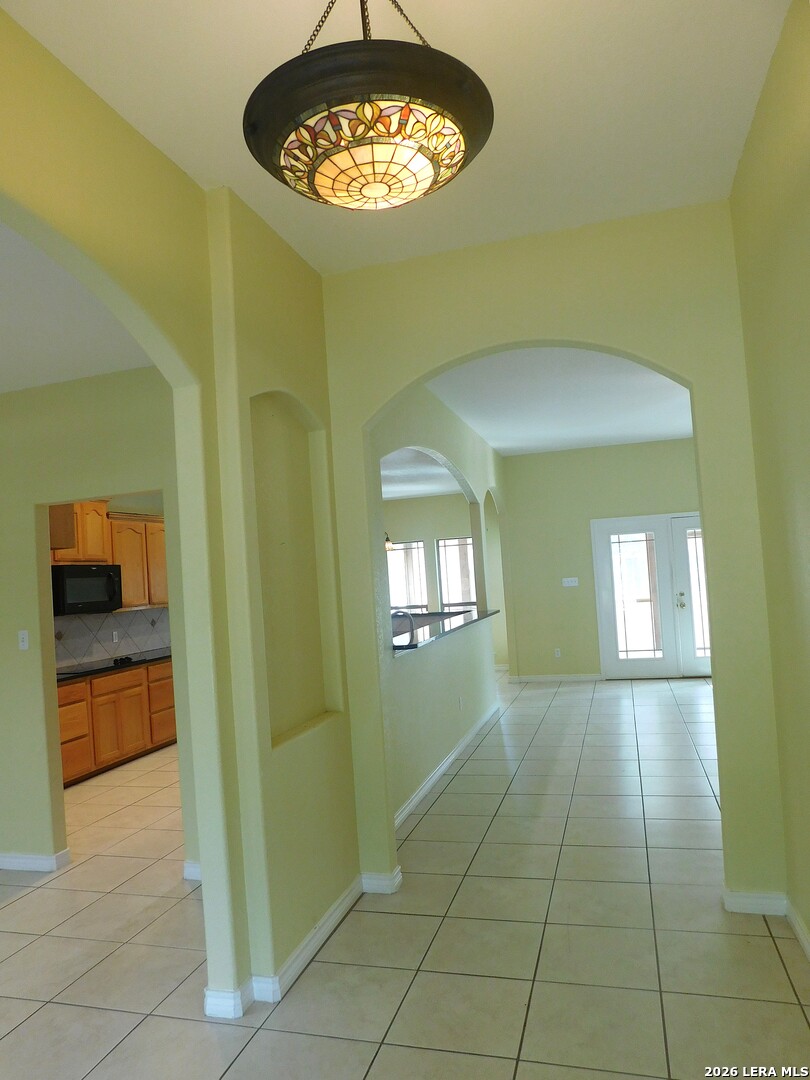 110 Hunters Glen Floresville TX 78114