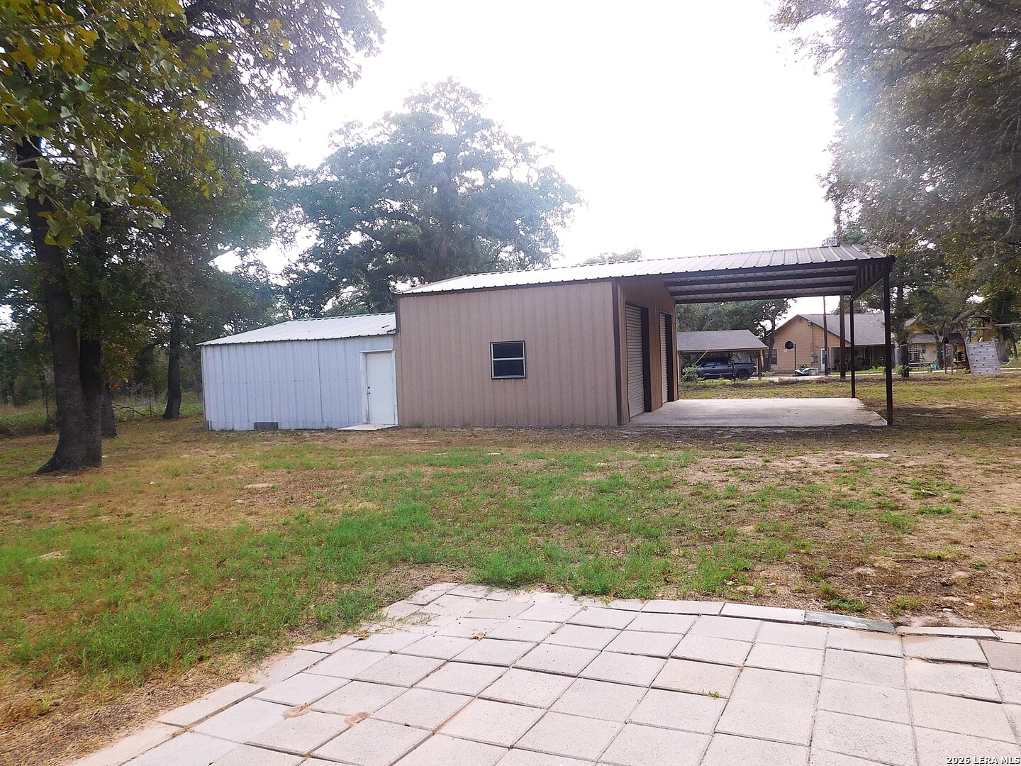 110 Hunters Glen Floresville TX 78114