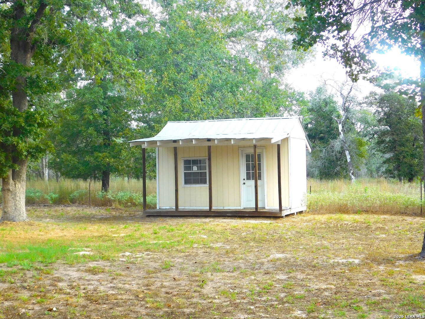 110 Hunters Glen Floresville TX 78114