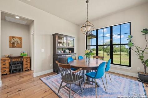 1212 Engler Dairy Seguin TX 78155