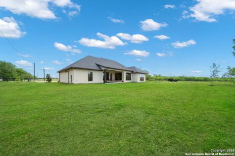 1212 Engler Dairy Seguin TX 78155