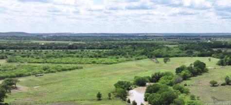 1212 Engler Dairy Seguin TX 78155