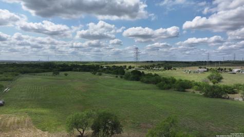 1212 Engler Dairy Seguin TX 78155