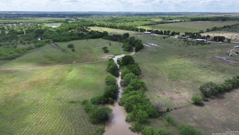1212 Engler Dairy Seguin TX 78155